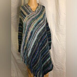 Pinkalicious one size poncho very colorful and soft